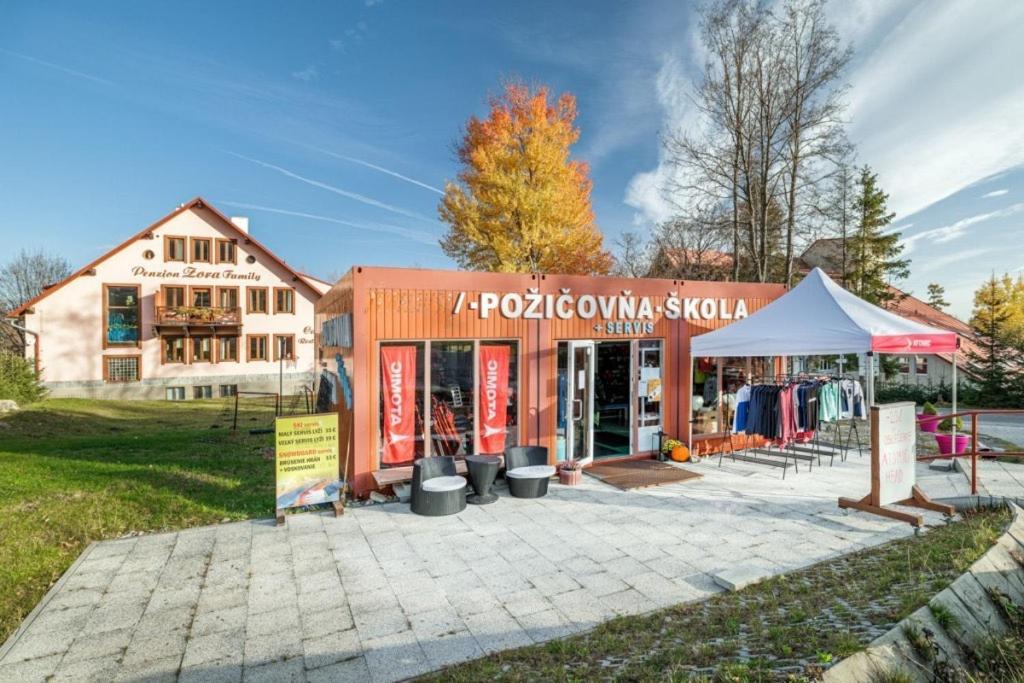 Guest house Wellness Penzion Zora Family