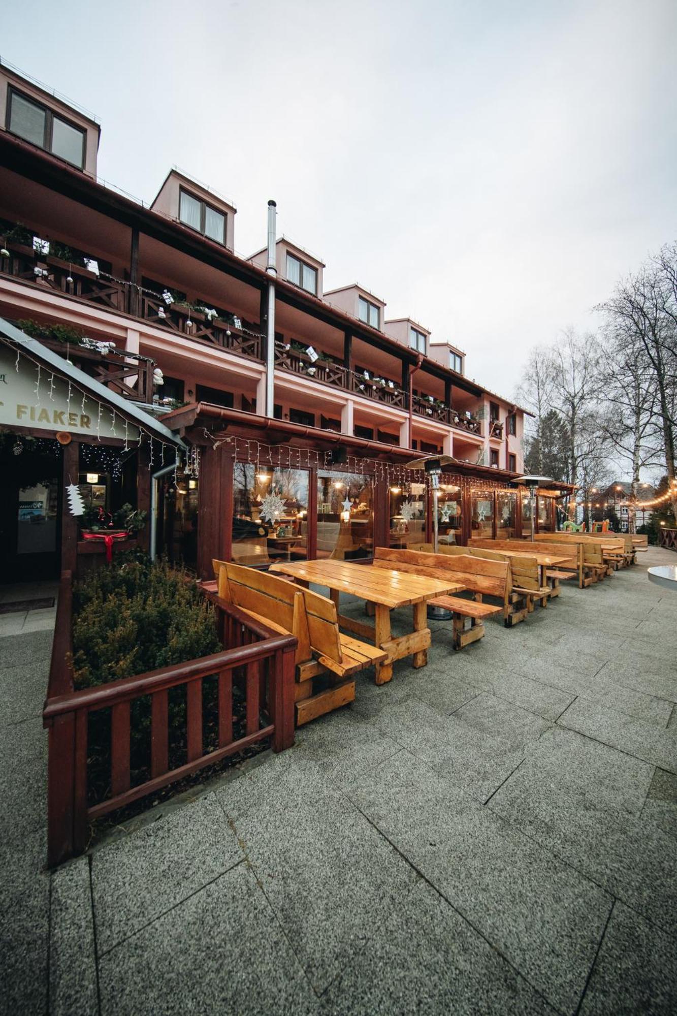 Wellness Penzion Zora Family Guest house Tatranska Lomnica