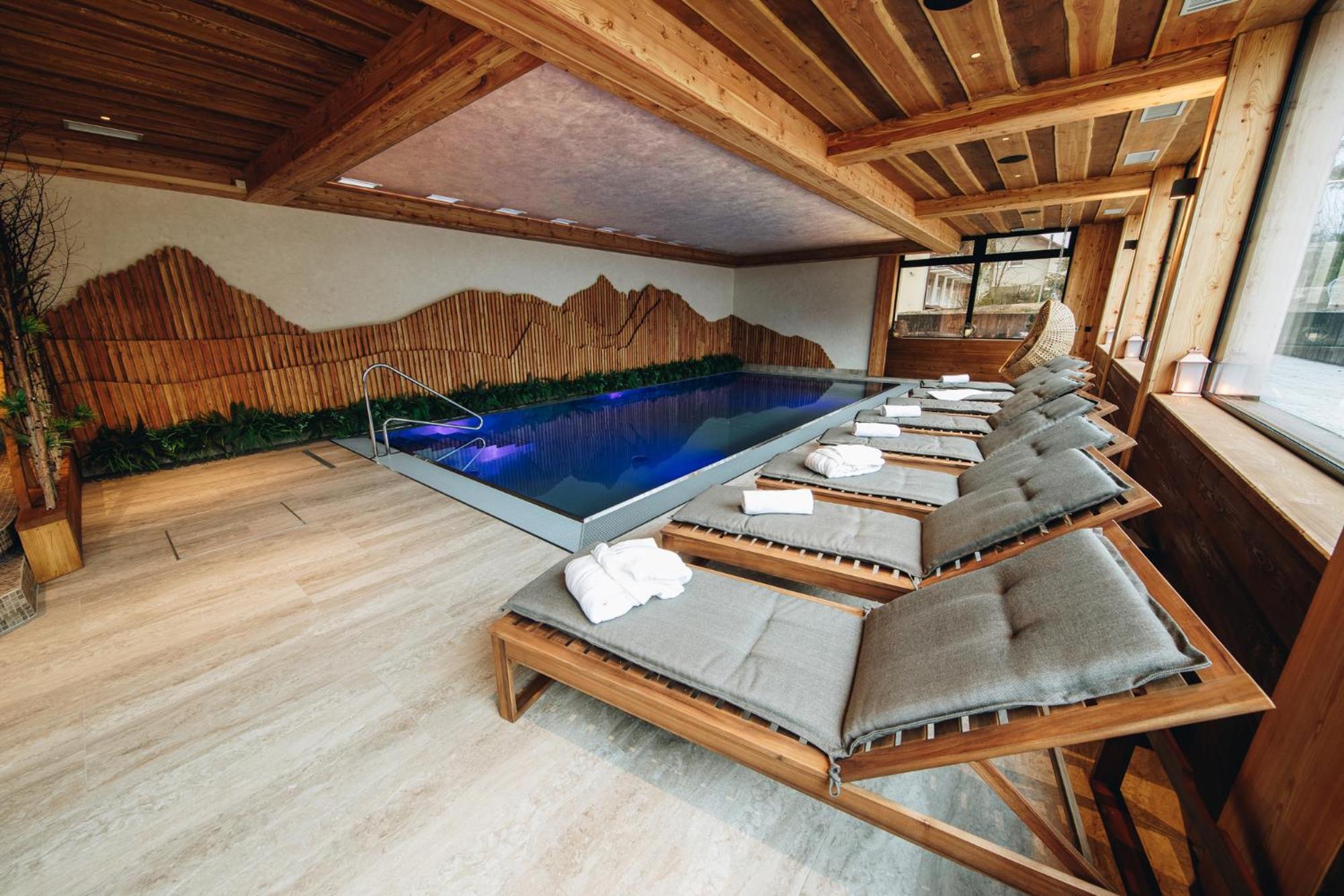 Wellness Penzion Zora Family Guest house Tatranska Lomnica