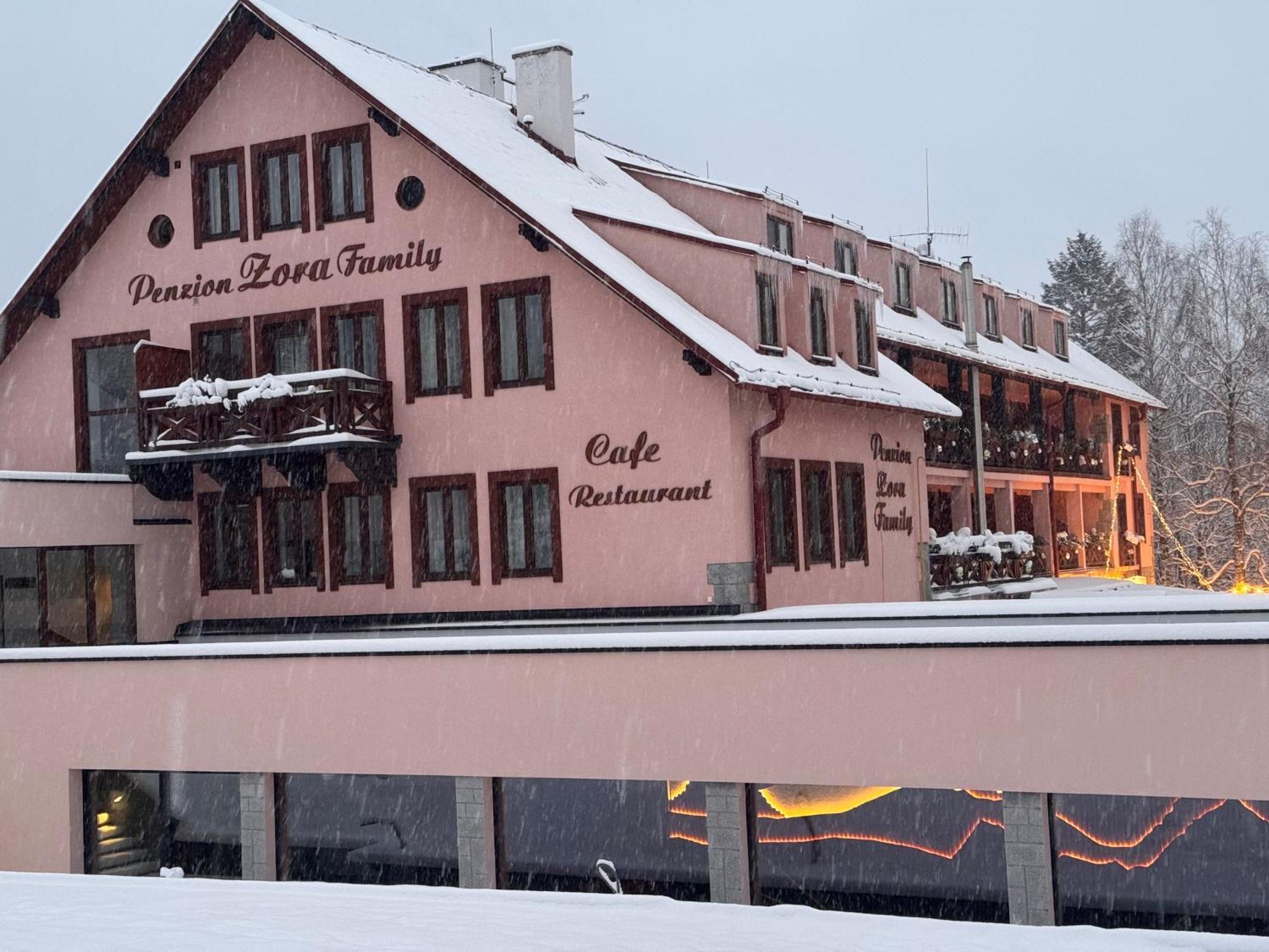 Pensjonat Wellness Zora Family